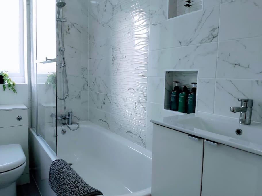 Cosy 1 Bed Flat That Sleeps 4 ウォリック エクステリア 写真